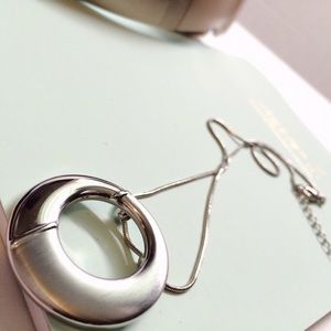 Silver Necklace NWOT • circle • two tone