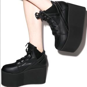 Y.R.U. QOZMI HI Platform Sneakers