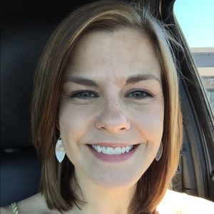 Meet your Posher, Lindsey