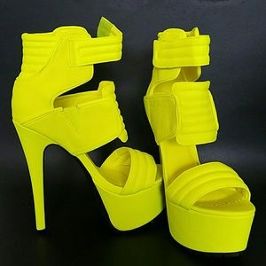Awesome crazy neon sexy pumps