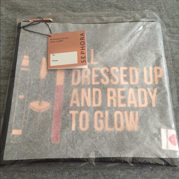 brand new Breakups to Makeups makeup bag.