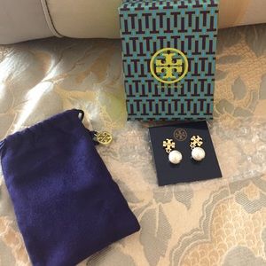 Tory Burch hanging pearl earrings