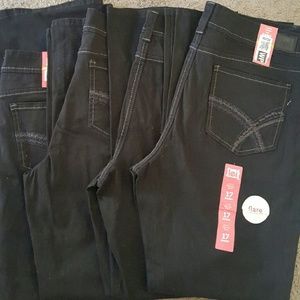 4 pairs brand new lei pants