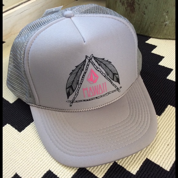 Hawaii Volcom SnapBack