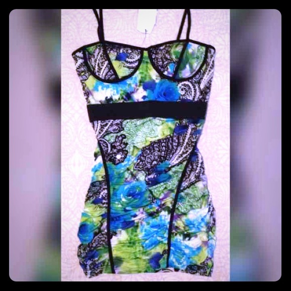 🌻NWT GORGEOUS BODYCON MINI DRESS