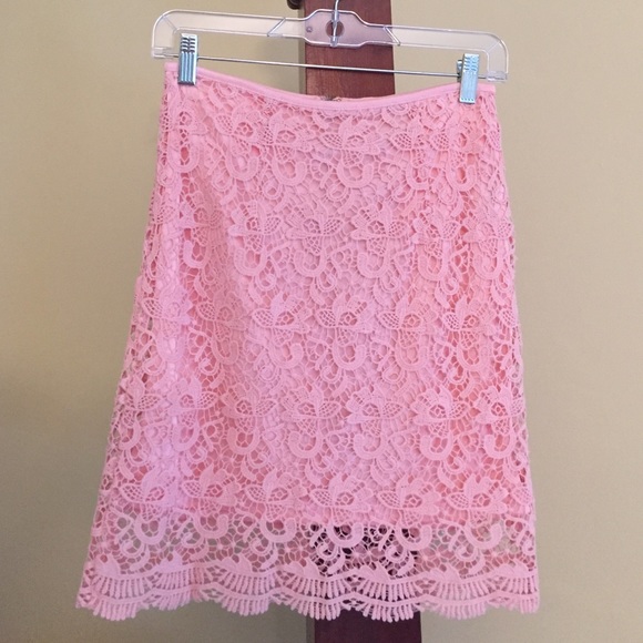 NWOT Lace/Crochet Pencil Skirt