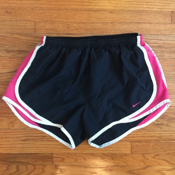 Nike Tempo navy short M