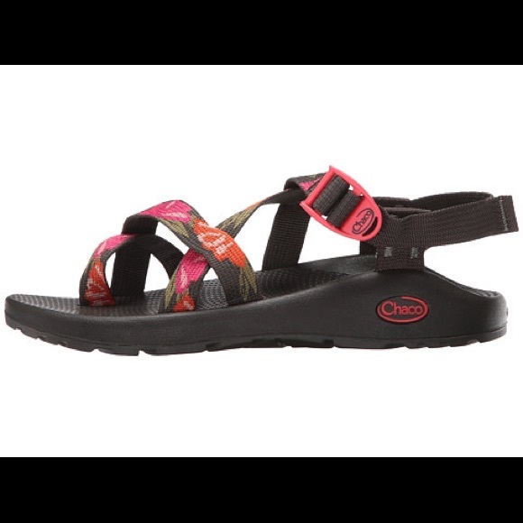 Chacos - Picture 2 of 4