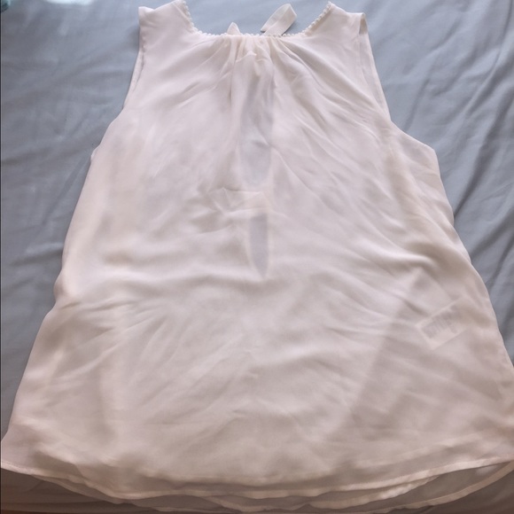 Cute blouse!