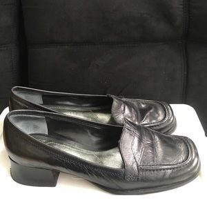 Nine West Loafers size 6M