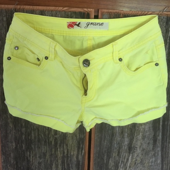 Grane yellow denim shorts