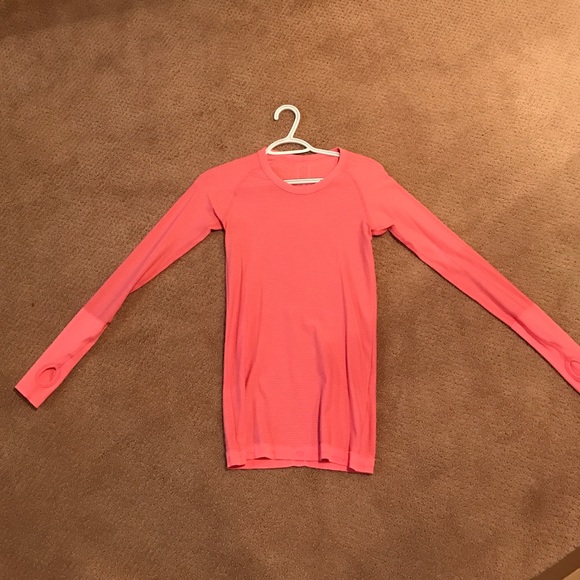 lululemon athletica Tops - Lululemon swiftly tech long sleeve