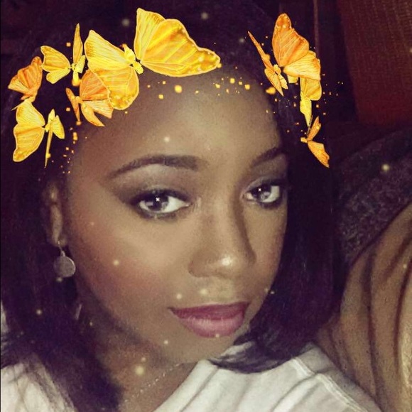 Meet your Posher, Robin - Picture 2 of 2