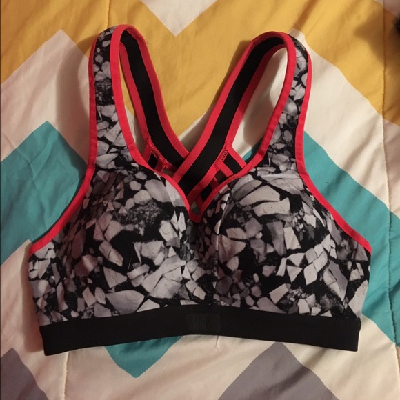 VSX Push-Up sports bra