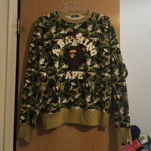 BAPE X PEANUTS SNOOPY CREWNECK