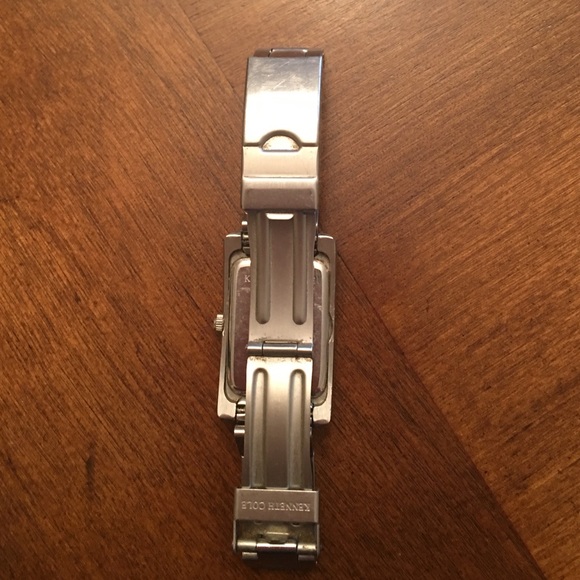 Watch - Picture 4 of 4