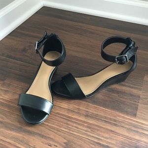 Wedge Sandal with Ankle Strap size 6