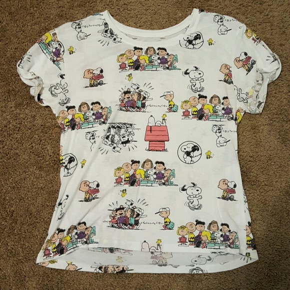 *Final Markdown* Peanuts Snoopy tshirt