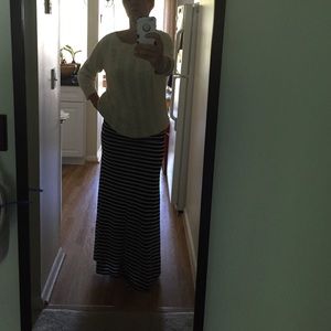 Bcbgmaxazria skirt