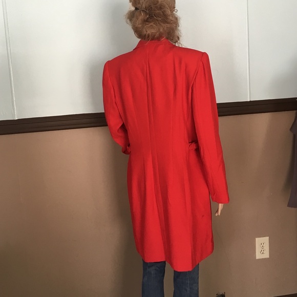 Red Trench coat - Picture 3 of 4