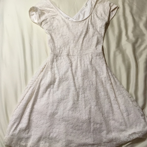 Lace-like dress