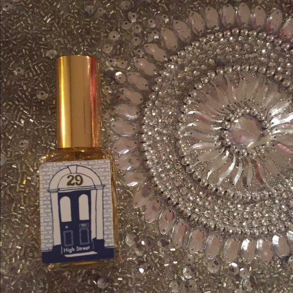 Lush perfume