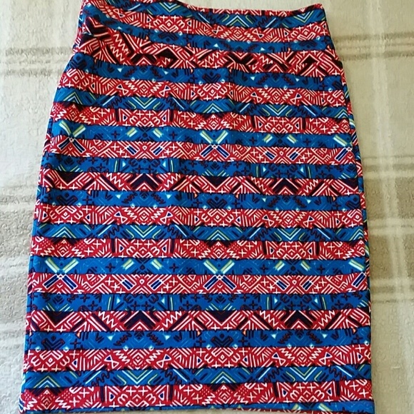 Large Lularoe Cassie