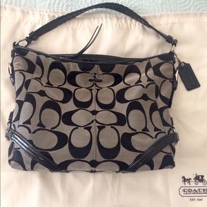 Coach Chelsea Signature Katrina Shoulder Bag