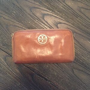 Tory Burch - Used - Wallet *Read Description*