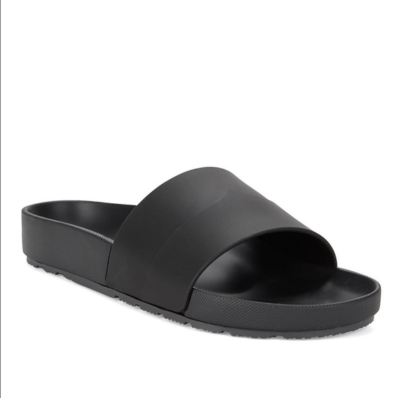 Hunter black mustache slide sandals