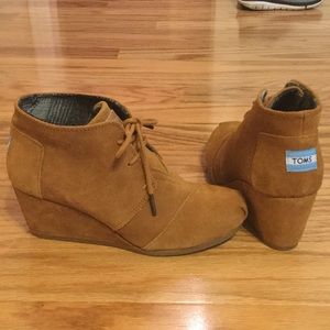 Toms desert wedge