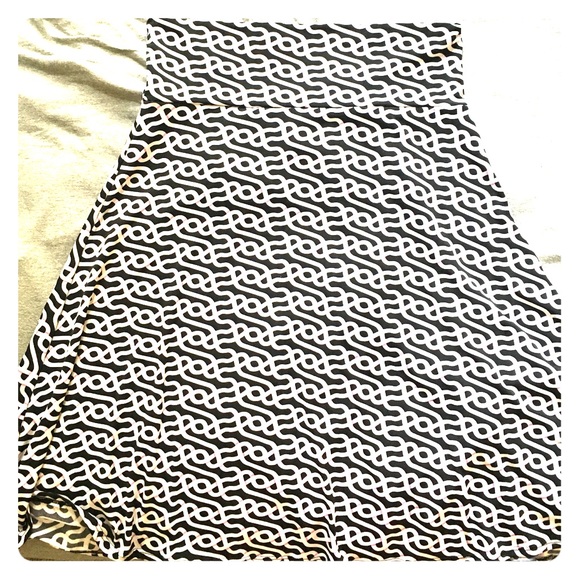 LuLaRoe Azure Skirt
