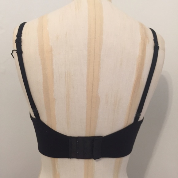 VS Brand New with tags Bra! 💜 - Picture 3 of 4