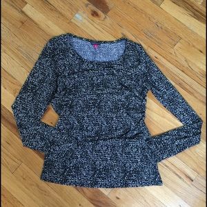 Vince Camuto LS Top Size Medium