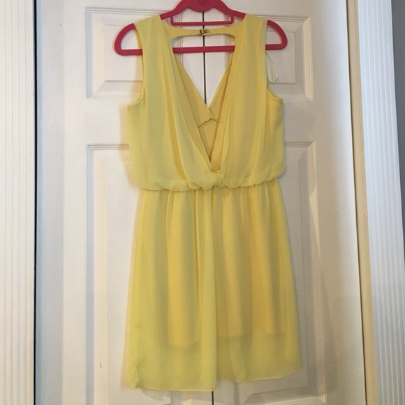 Zara dress - Picture 2 of 3