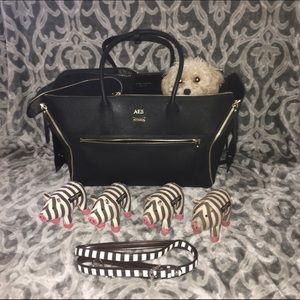 Henri Bendel Dog bag