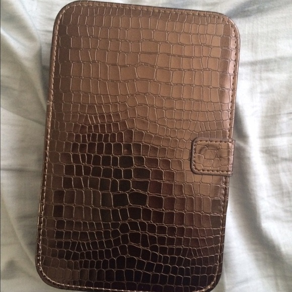 Cosmetic brush case.