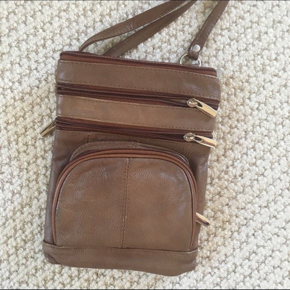 Multi pocket purse
