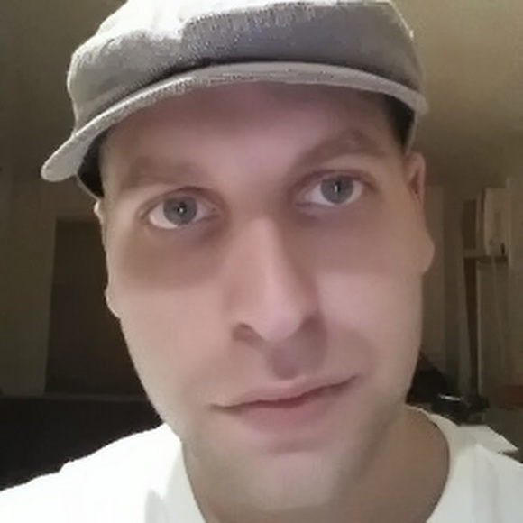 Meet your Posher, Alec - Picture 1 of 1