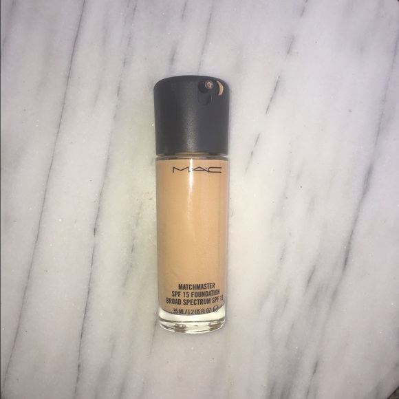 Mac Matchmaster foundation spf 15