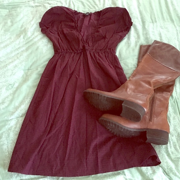 Volcom Dresses & Skirts - Adorable burgundy dress