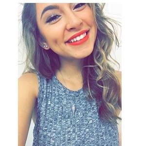 Meet your Posher, Anahi