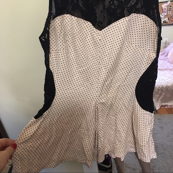 Guess peplum top - Picture 2 of 3