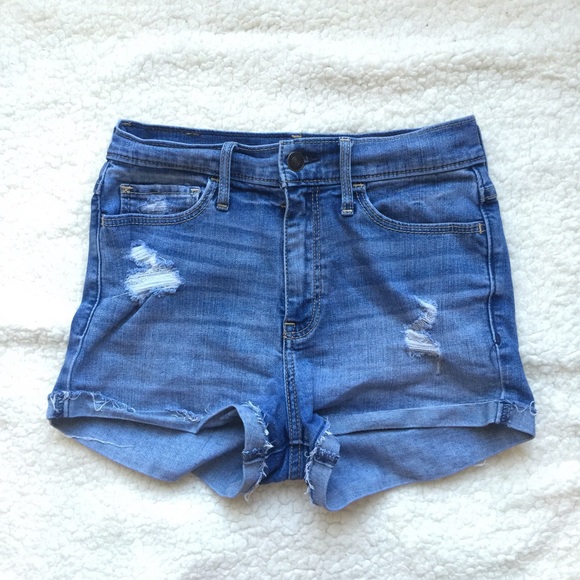 A&F Highwaisted shorts