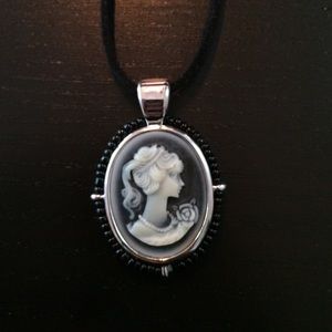 Black Victorian necklace