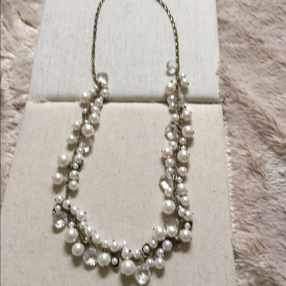 Pearl drop necklace