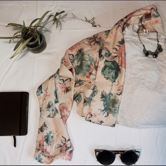 Vintage Style Floral Blazer