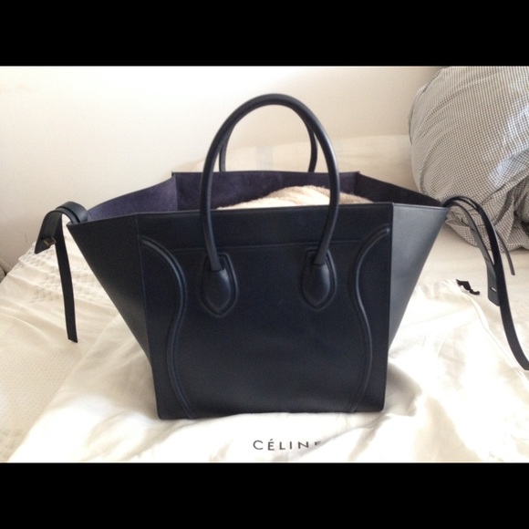 Celine phantom bag in navy - Picture 2 of 4