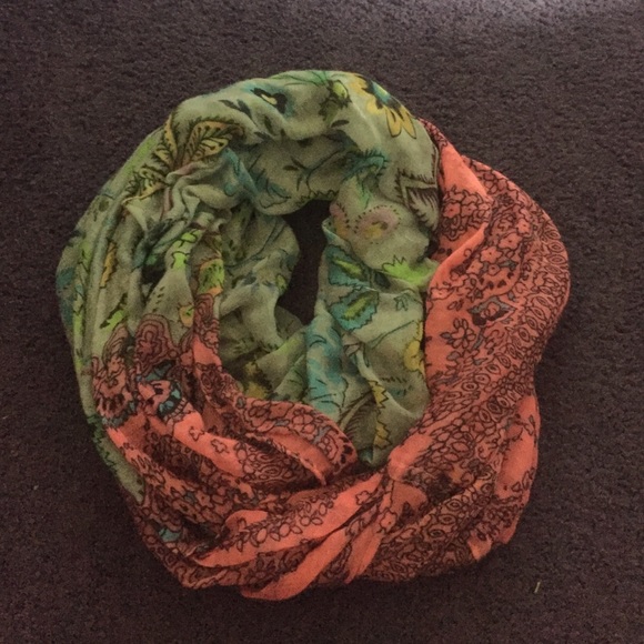 Infinite scarf!!! - Picture 1 of 3