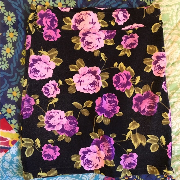 Forever 21 Floral Pencil Skirt
